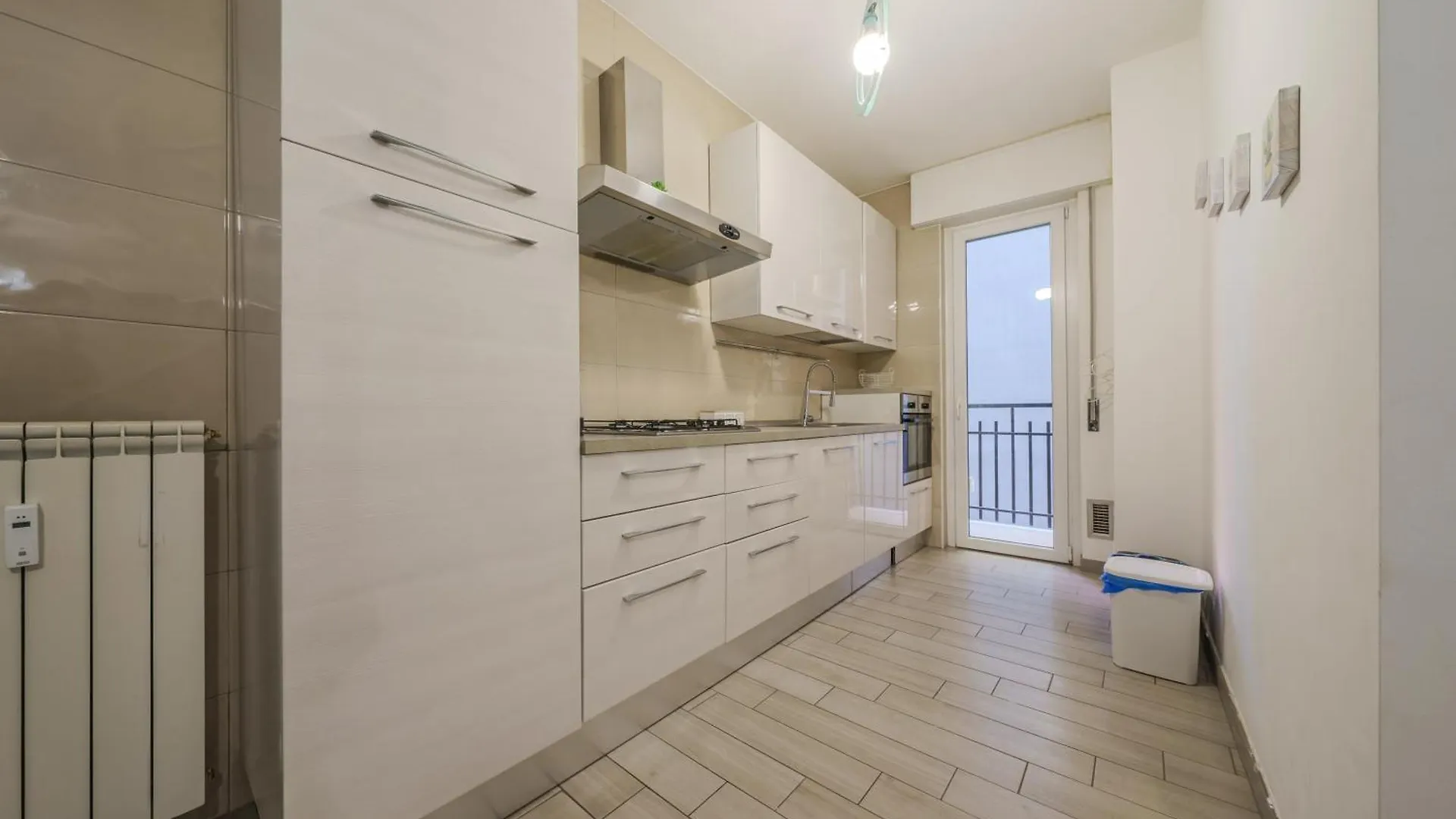 Michele Flat - Parcheggio - 10 Min Da Milano Centro Apartment 0*, Milan Italy