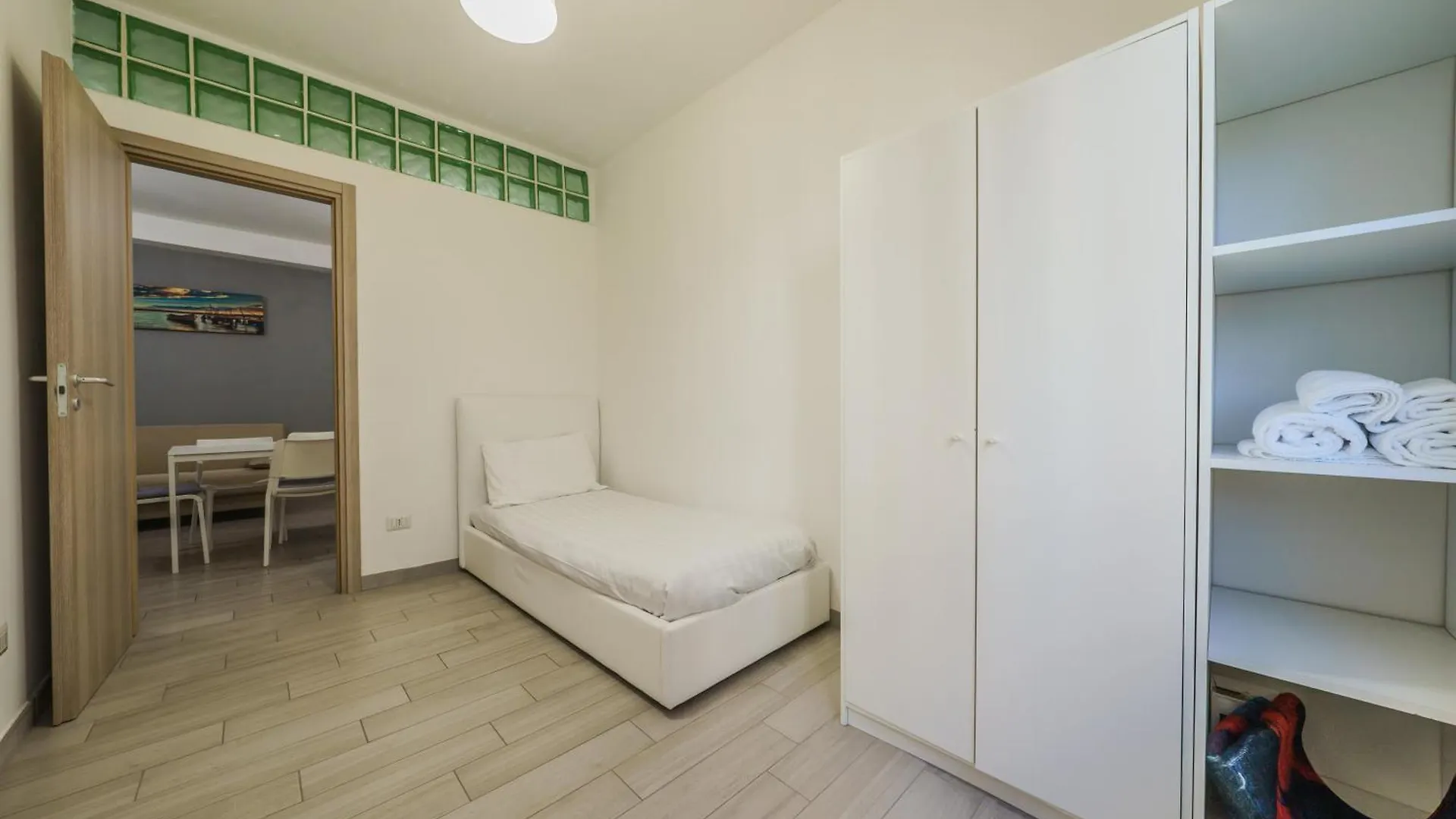 Michele Flat - Parcheggio - 10 Min Da Milano Centro Apartment
